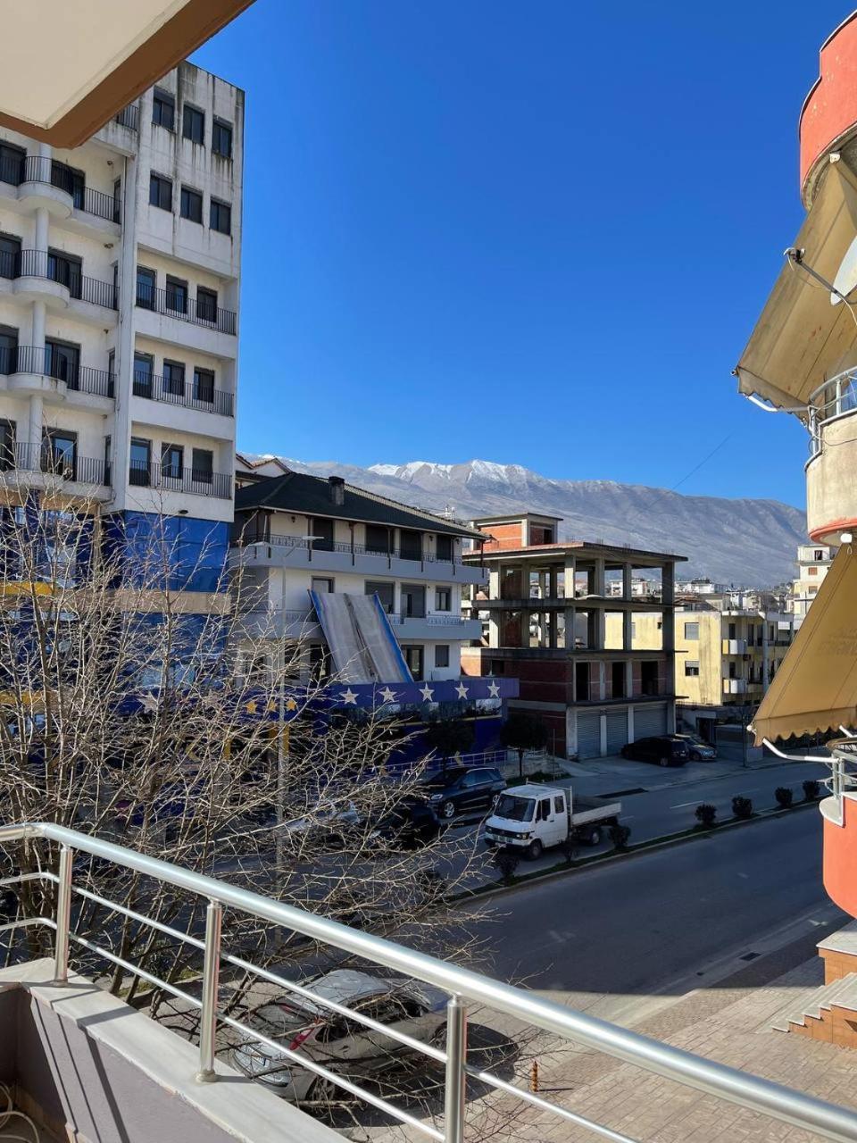 Bora Hotel Gjirokastër Exterior foto