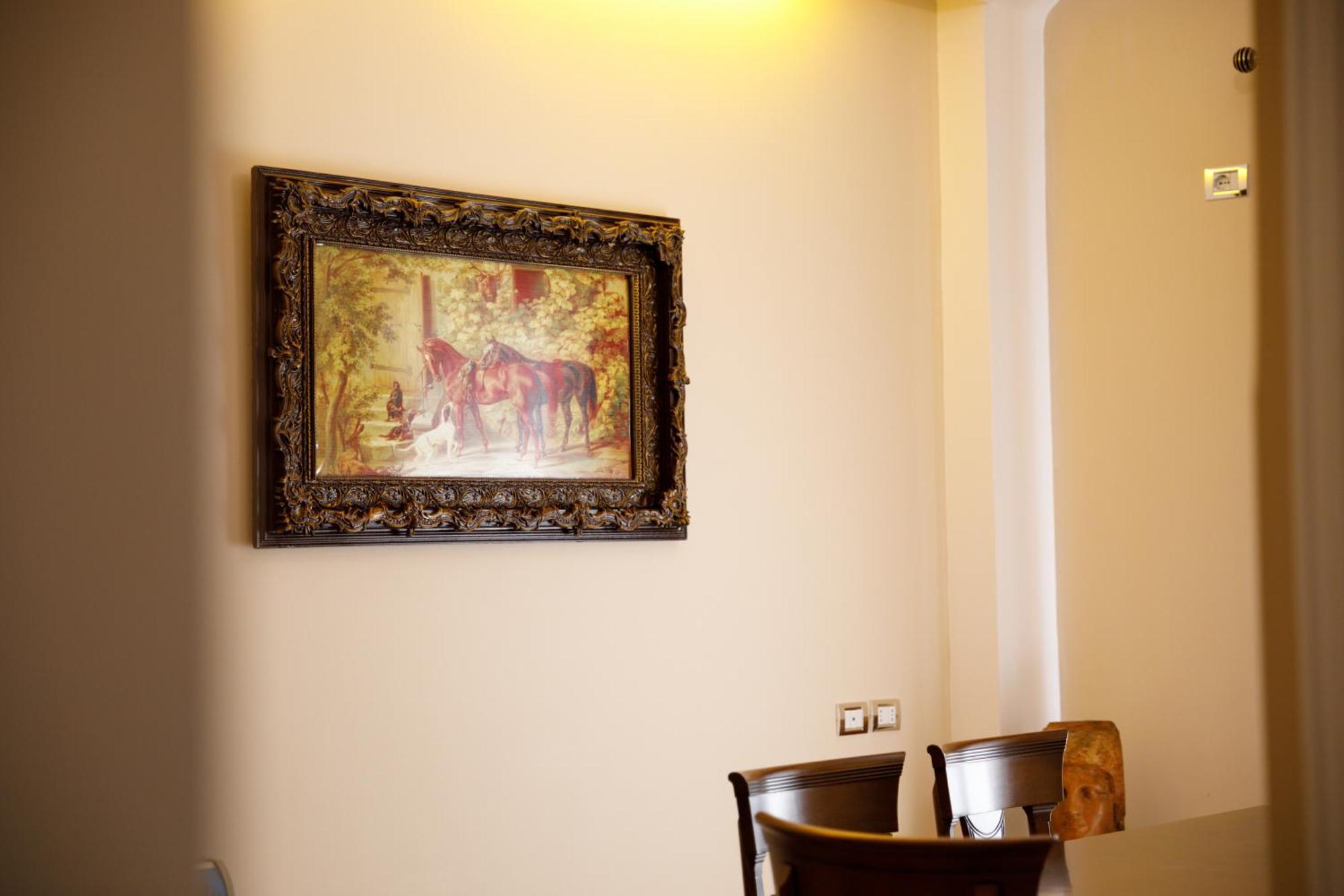 Bora Hotel Gjirokastër Exterior foto